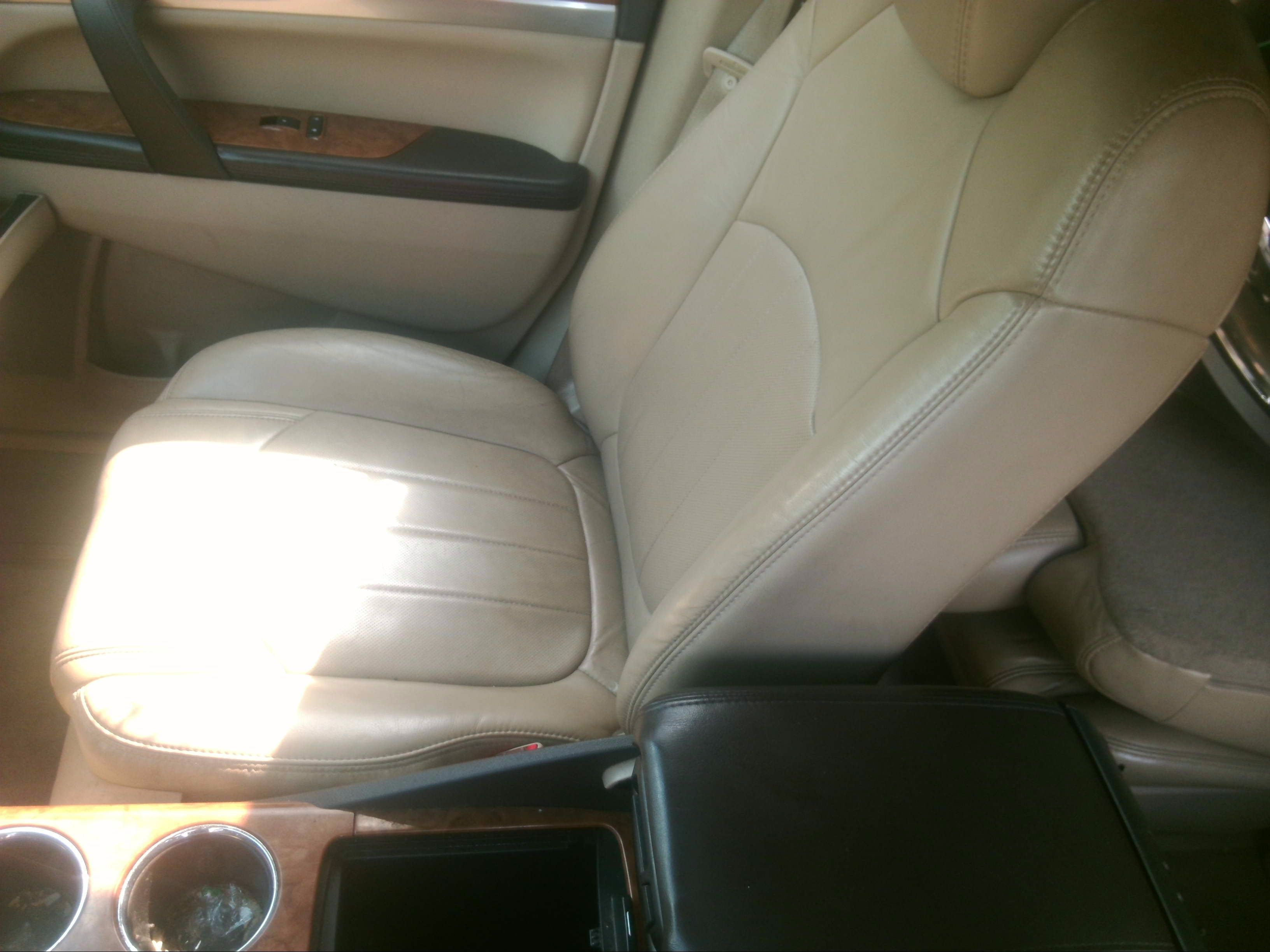 Buick Enclave Front Seat 